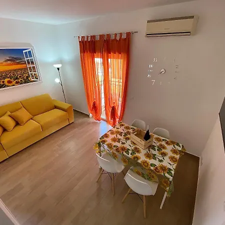 Baciata Dal Sole דירה *