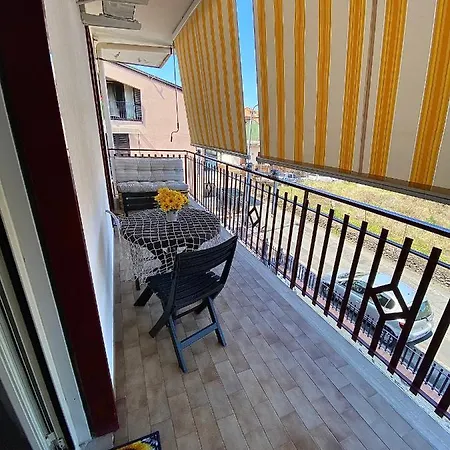 דירה Baciata Dal Sole אסראלה