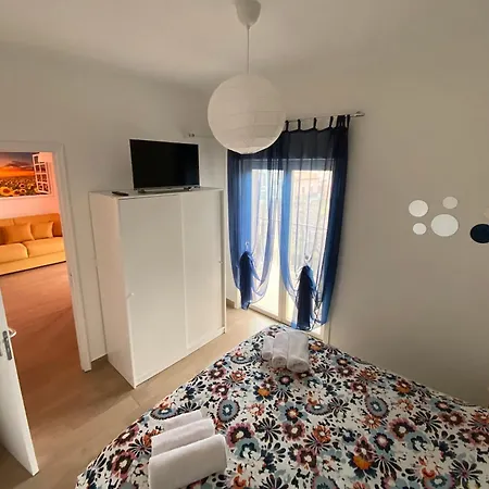 Baciata Dal Sole * אסראלה